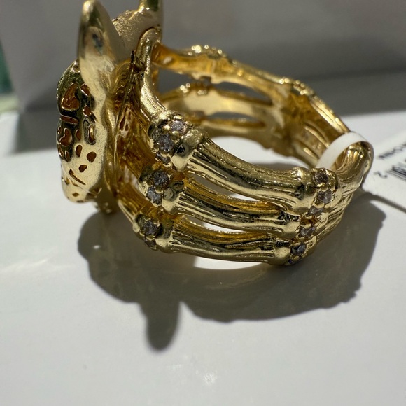 Kendra Scott Maura Jag Gold Ring - Picture 3 of 10